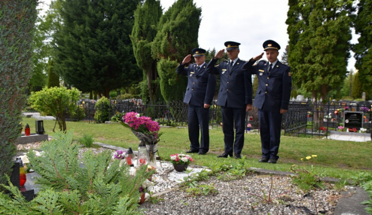 Vzpomínka na hasiče Karla Vacka.