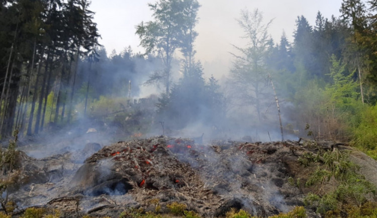 Požár na Tanvaldském Špičáku