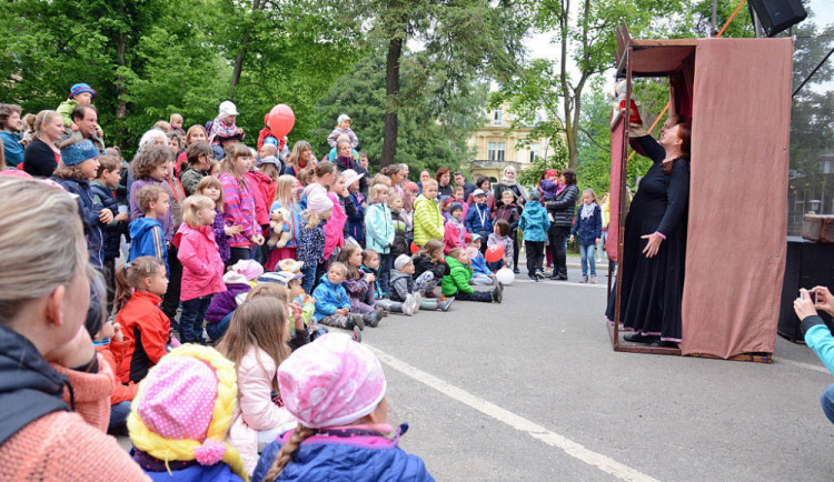 Muzejní noc se vrací do budoucnosti. Chybět nebude ani robot