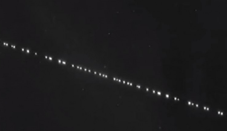 VIDEO: Podivná světla na obloze pozorovali i lidé v Olomouci a okolí