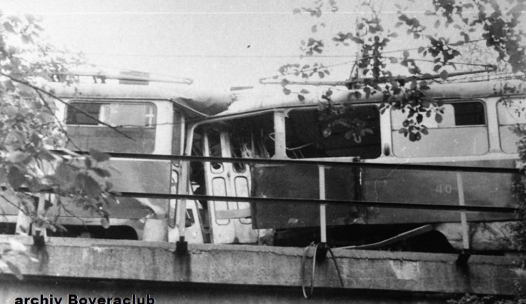 Srážka dvou tramvají.