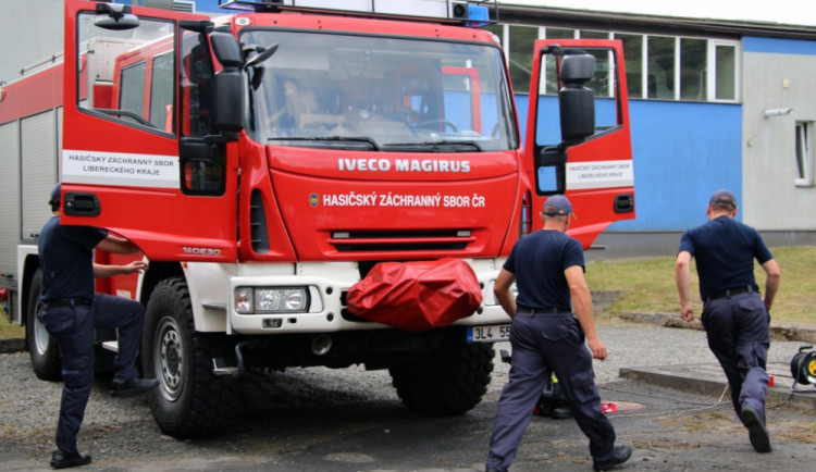 Hasiči v Doksech.