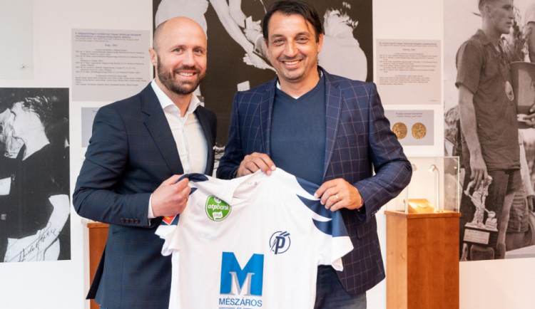 Trenér Hornyák podepsal v Puskás Akademii