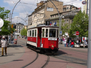 FOTO: Tramvaj Bovera slaví devadesátku, na koleje se v Liberci postavila před devatenácti lety