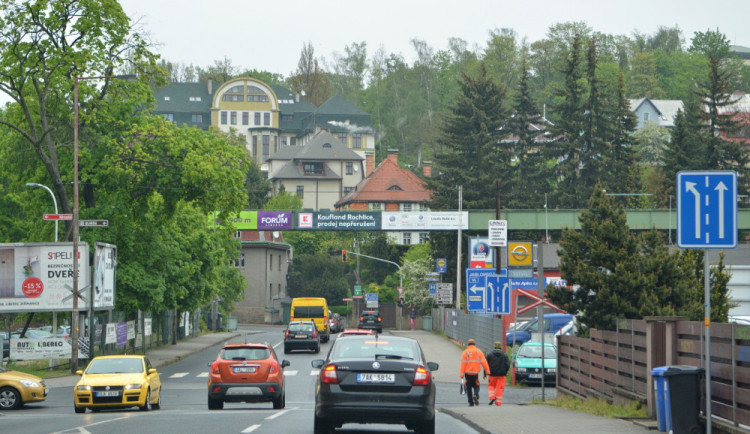 Další uzavírky. Brzy neprojedete Košickou, na průtahu bude omezení