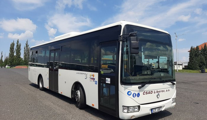 V Liberci a Jablonci od neděle přibudou desítky autobusů. Budou vozit mladé sportovce