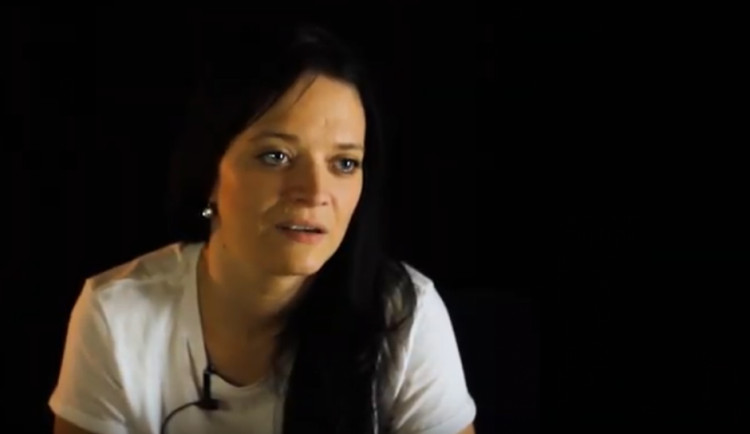 Karin zažila sexuální násilí a svěřila se v rámci projektu Nemlčíme.