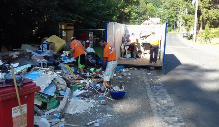 Černá skládka v Kateřinkách.