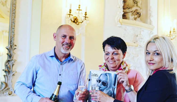 Křest charitativního kalendáře.