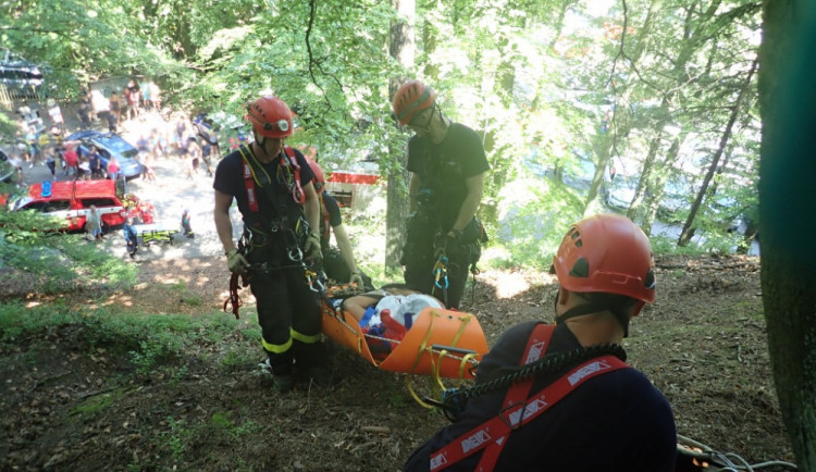 Zásah u Hrubé Skály