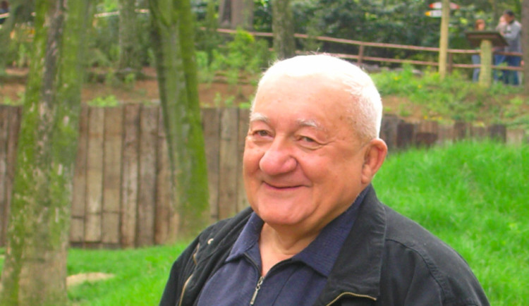 Ve věku 83 let zemřel herec a kaskadér Zdeněk Srstka.