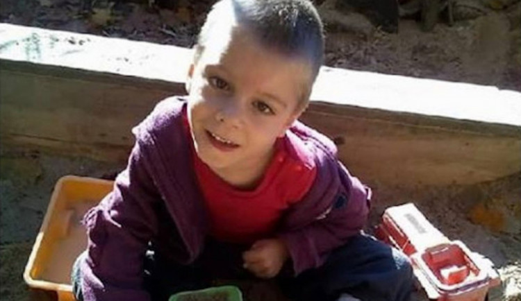 Charitativní běh pomůže tomuhle klukovi.