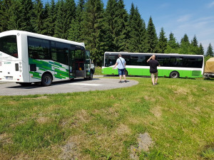Už zítra vyjedou první elektrobusy z Tanvaldu na Smědavu, jezdit by měly každý srpnový víkend
