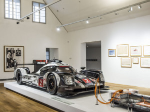 Porscheho muzeum ve Vratislavích představuje závodní speciál