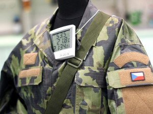 Speciální uniforma pro vojáky mění barvu podle prostředí. Vymysleli ji liberečtí vědci
