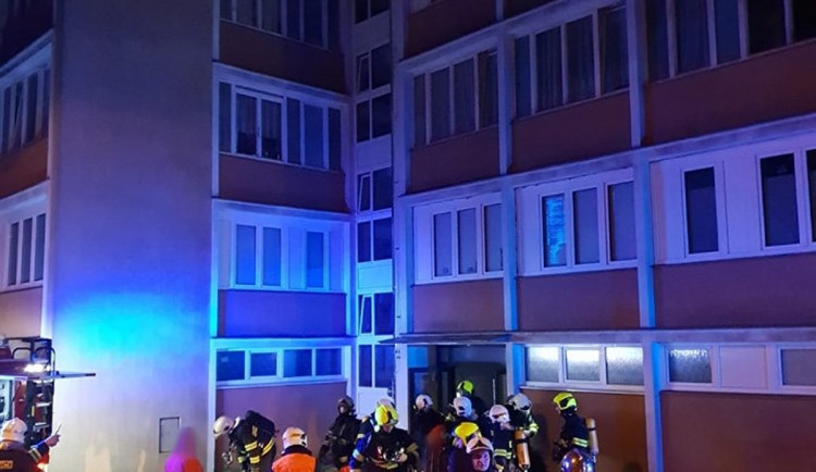 V pátek zasahovaly složky IZS u výbuchu na Králově Háji.