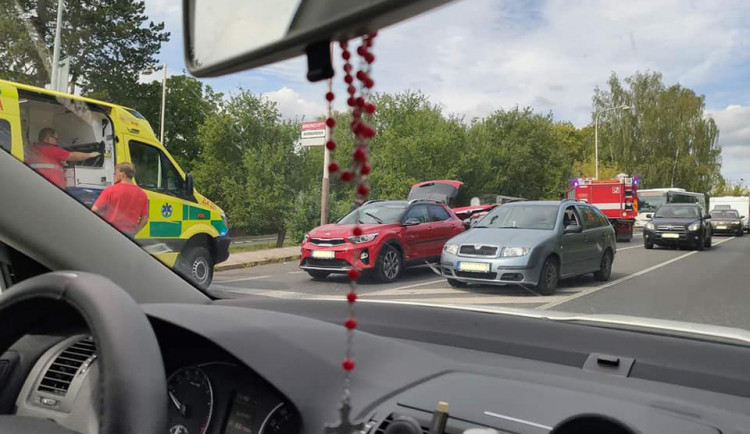 V České Lípě se srazila dvě auta