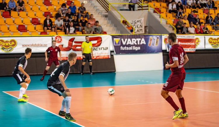 V domácí ligové premiéře přivítali futsalisté favorita.