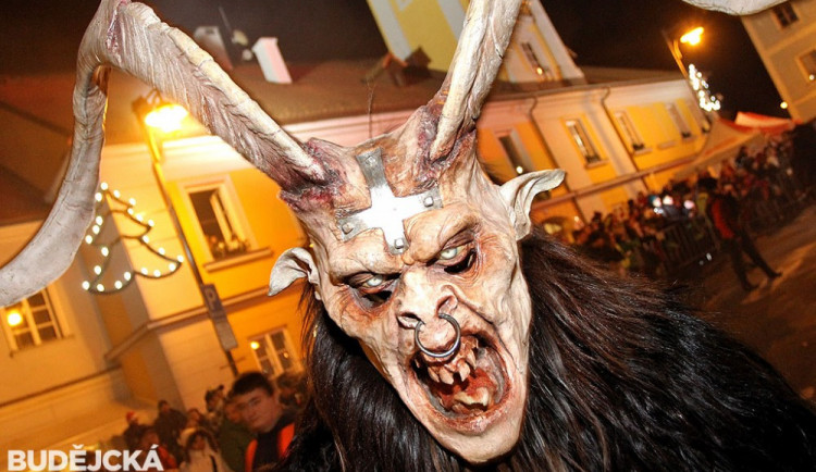 Krampusáci zavítají do České Lípy.