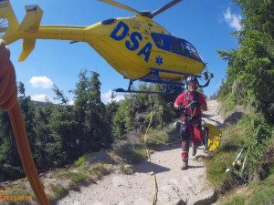Vracíme se o dvacet let zpět. Liberecký kraj kritizuje tendr na provoz vrtulníků záchranky