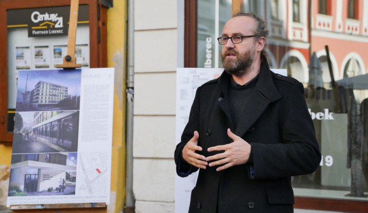 Vedoucí kanceláře Jiří Janďourek.