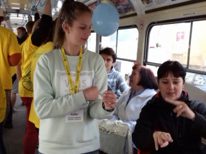 Po Liberci se rozjede Tichá tramvaj. Změní se v pojízdnou učebnu znakového jazyka
