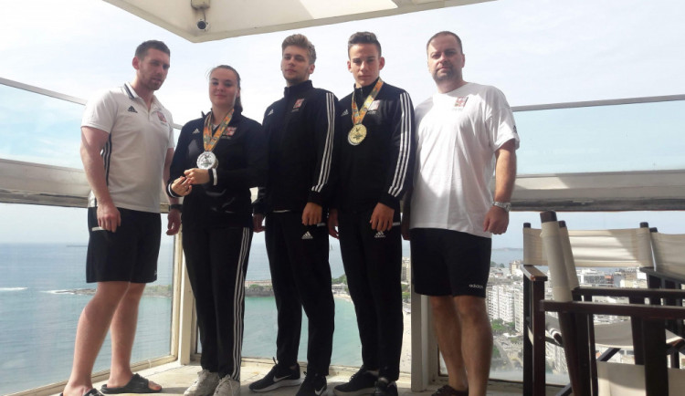 Liberečtí karatisté vezou z Brazílie titul mistra a vicemistryně světa 