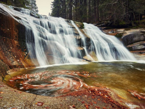TIP NA VÍKEND: Krkonošské vodopády v podzimním hávu