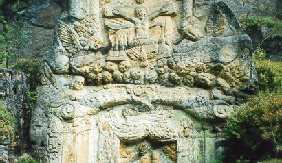 Skalní reliéf v Třídomí