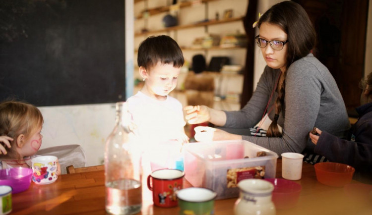 Komunitní klub HRAběcí se rozroste i o školu.