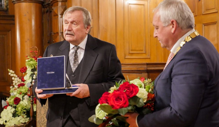 Medaili obdržel bývalý primátor Drda.