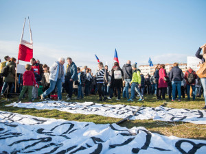 Protesty budou pokračovat, když Babiš nevyhoví Milionu chvilek