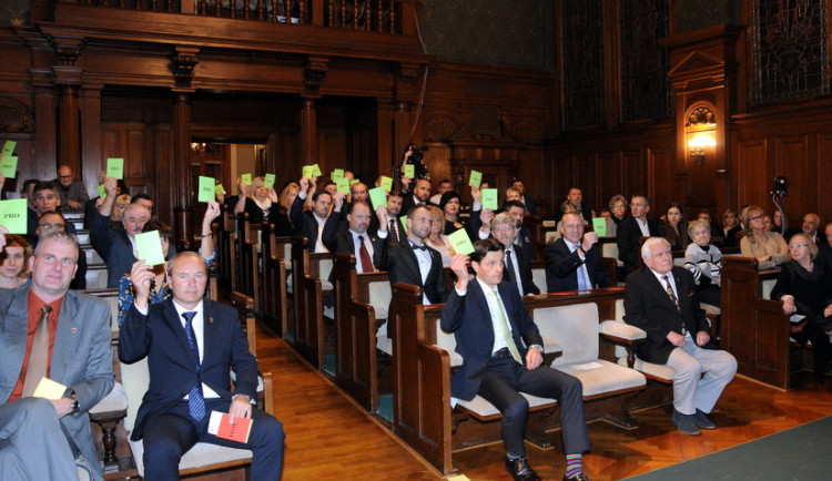 Liberečtí zastupitelé jednohlasně přijali deklaraci ke 30. výročí listopadových událostí 1989