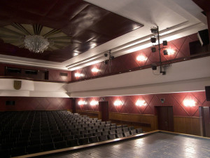 Během příštího podzimu by měla odstartovat rekonstrukce Jiráskova divadla
