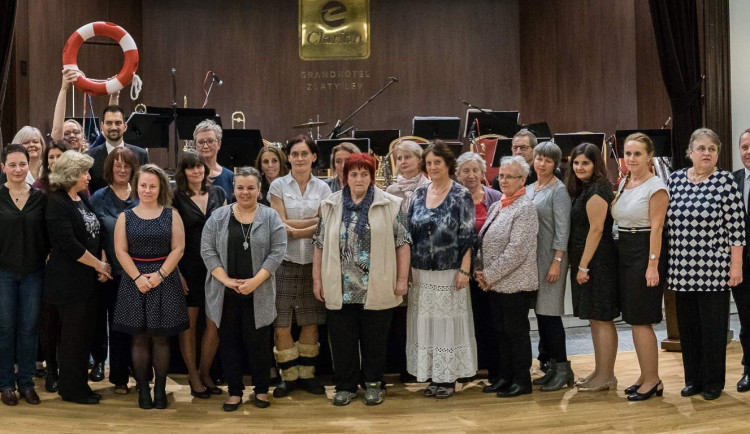 V rytmu swingu byli oceněni neformální pečující Libereckého kraje