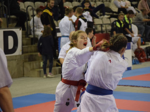 Nikola Radostová (v červené) vybojovala bronz