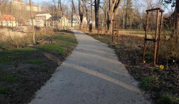 Nový mlatový chodník ve Frýdlantu