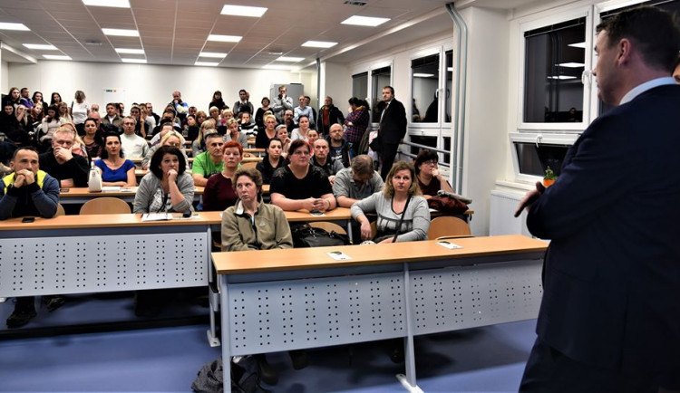 Diskuse rodičů s hejtmanem