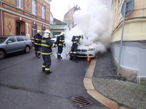 Požár auta v Jablonci
