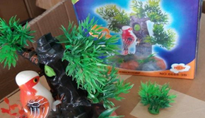 Hračka zpívající ptáček