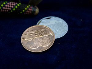 Limitovaná edice medailí pro Jizerskou 50.