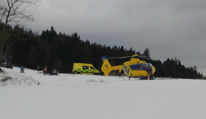 Do nemocnice ho transportoval vrtulník