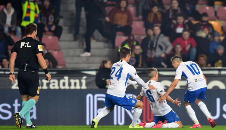 Tomáš Malinský se raduje z gólu do sítě Sparty.