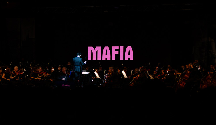 Hudba z legendární herní Mafie naživo! Filharmonie Brno odehraje ve Foru Karlín jedinečný koncert