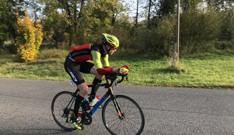 Kuba Doškář se při extrémním závodu pěkně zapotil.