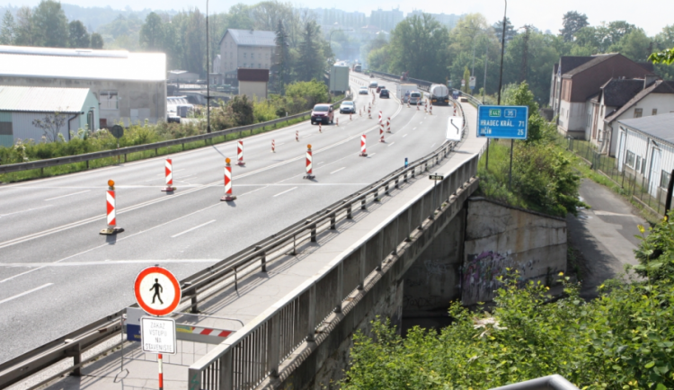 Oprava mostu v Turnově zkomplikuje dopravu na silnici 35 na Jičín