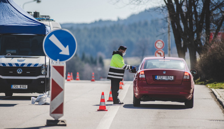 Zákazy budou kvůli turistům na 30 místech v Libereckém kraji, na dodržování dohlédne policie