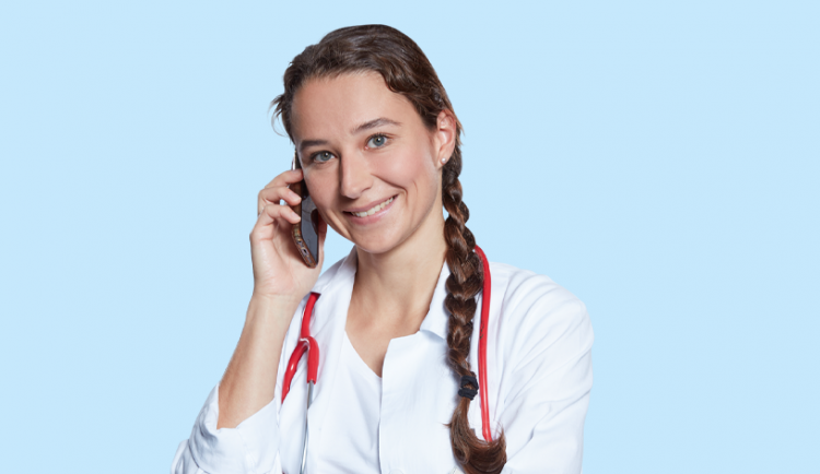 Staňte se pojištěncem 211 a využijte službu Lékař na telefonu nebo virtuální kliniku