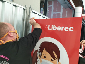 Liberec má první rouškomat