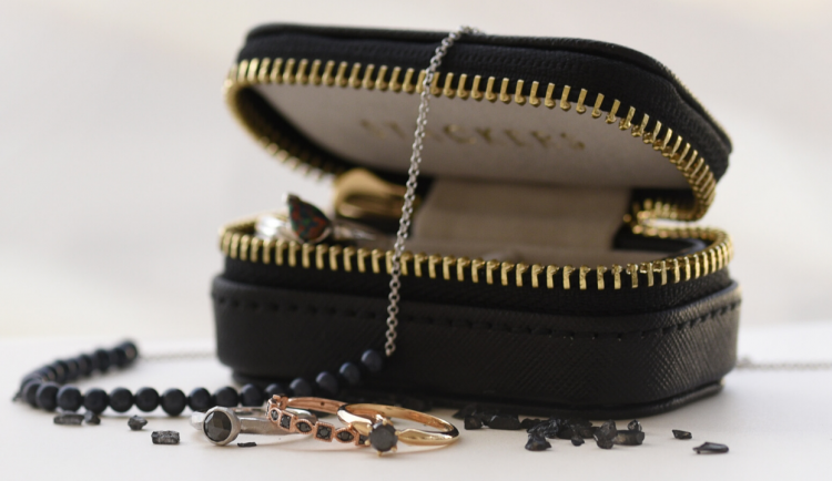 Nebroušené či černé diamanty: Nový trend nejen pro mileniály